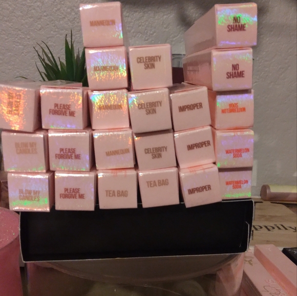 🦋 JEFFREE STAR SUPREME GLOSS ☆FIRM - Picture 7 of 14